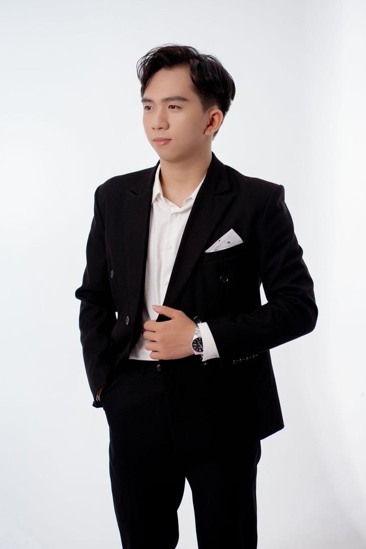 Thầy dạy lái xe coi học viên như người thân, luôn sáng tạo trong từng giờ học- Ảnh 2.