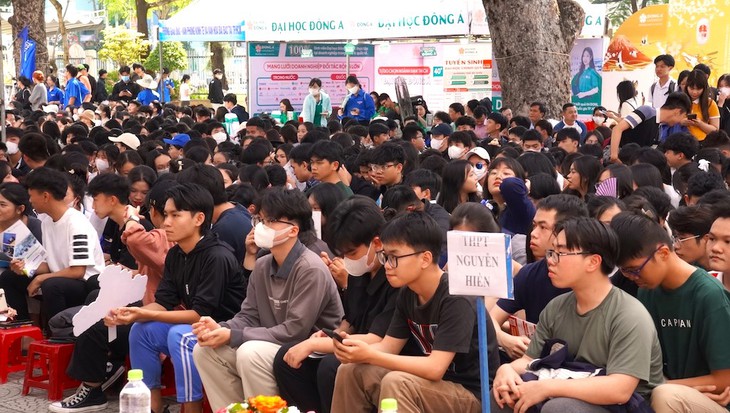 Kỳ thi tốt nghiệp THPT 2024 và tuyển sinh đại học có gì mới?- Ảnh 2.