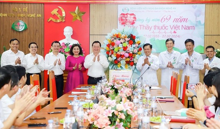 Bệnh viện Hữu nghị Đa khoa tỉnh Nghệ An nỗ lực trở thành bệnh viện hạng đặc biệt- Ảnh 8.