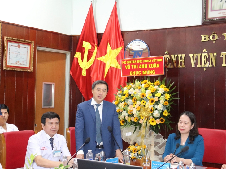 Phó Chủ tịch nước Võ Thị Ánh Xuân: ‘Tôi tự hào về những thành tựu của y học nước nhà’- Ảnh 2. Phó Chủ tịch nước Võ Thị Ánh Xuân: ‘Tôi tự hào về những thành tựu của y học nước nhà’- Ảnh 2.