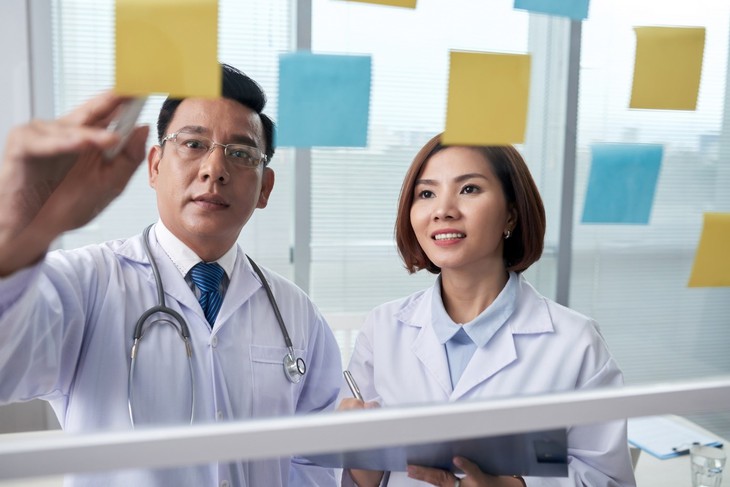 Những quy định dược sĩ cần lưu ý khi vận hành nhà thuốc, quầy thuốc- Ảnh 2. Những quy định dược sĩ cần lưu ý khi vận hành nhà thuốc, quầy thuốc- Ảnh 2.