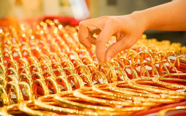 Giá vàng hôm nay ngày 28/2 tăng mạnh vượt mốc 79 triệu đồng