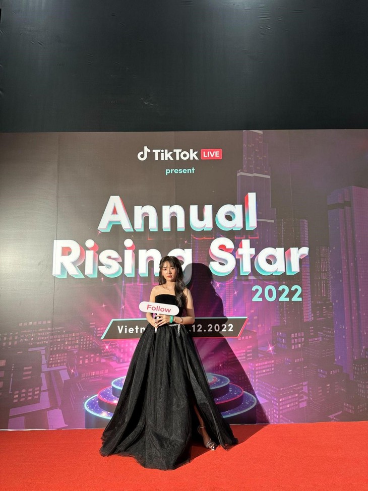 Yêu thích âm nhạc từ bé, cô gái bén duyên nhờ Tiktok- Ảnh 3.