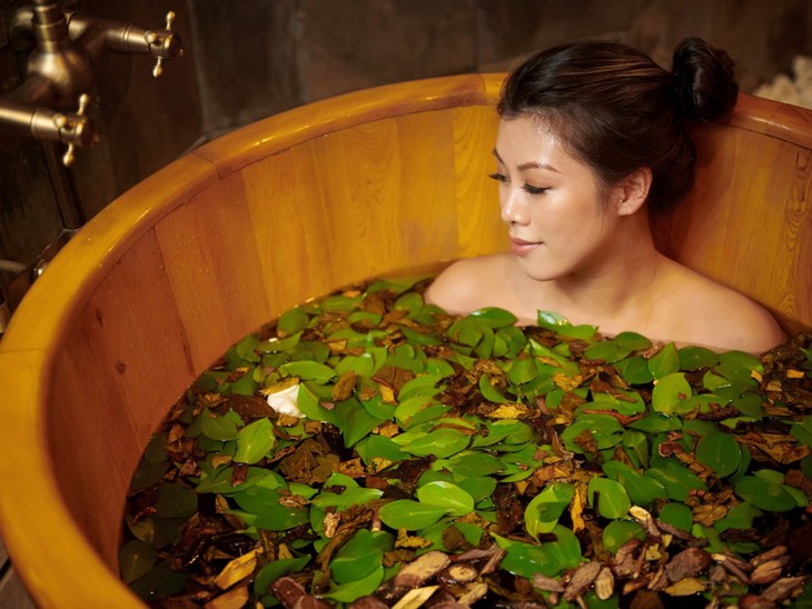 Tiến sĩ dược Nguyễn Trung Tường: Hương lá mùi già dịp tết thơm mãi trong ký ức tôi- Ảnh 2. Tiến sĩ dược Nguyễn Trung Tường: Hương lá mùi già dịp tết thơm mãi trong ký ức tôi- Ảnh 2.