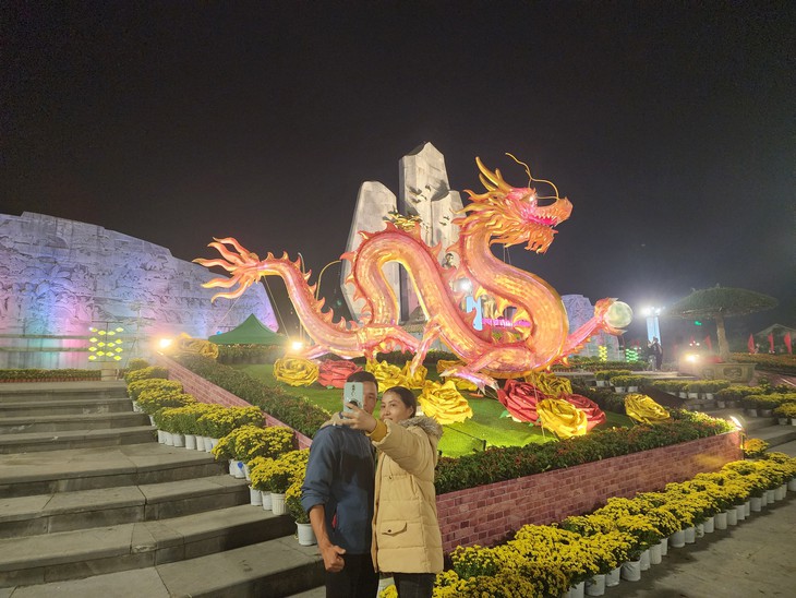Cặp 'song long chầu ngọc' ở Quảng Bình vừa trình làng, người dân háo hức khoe ngay lên mạng- Ảnh 8. Cặp 'song long chầu ngọc' ở Quảng Bình vừa trình làng, người dân háo hức khoe ngay lên mạng- Ảnh 8.