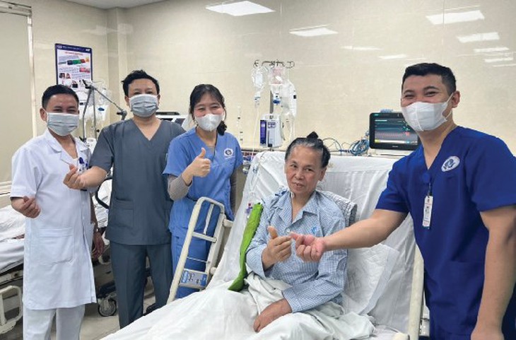 Phút hồi sinh 'thần kỳ' của bệnh nhân 7 lần ngừng tim- Ảnh 1. Phút hồi sinh 'thần kỳ' của bệnh nhân 7 lần ngừng tim- Ảnh 1.
