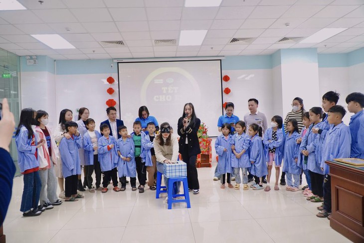 Ấm áp những tấm lòng sẻ chia với bệnh nhân nghèo- Ảnh 6. Ấm áp những tấm lòng sẻ chia với bệnh nhân nghèo- Ảnh 6.