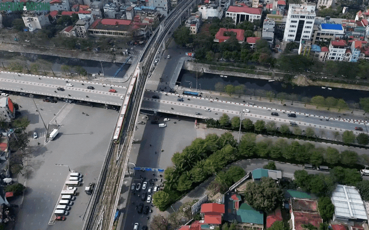 Lịch hoạt động xe buýt, tàu điện dịp Tết người dân cần lưu ý