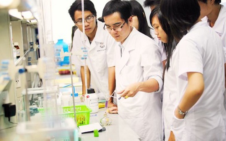 Năm 2024, trường đại học Y Dược nào tuyển sinh bằng học bạ THPT?