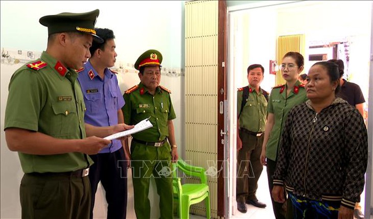 Bắt giam 'nữ quái' chuyên mua bán người- Ảnh 1.