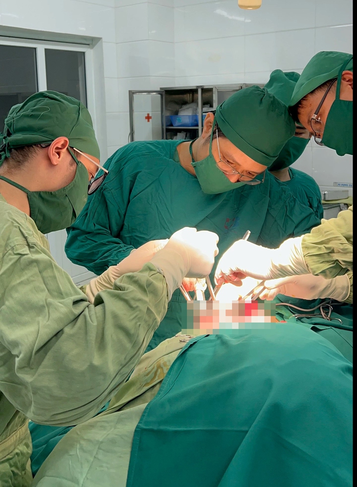 Tiến bộ mới trong phẫu thuật tái tạo vú giúp bệnh nhân ung thư tự tin với cơ thể khoẻ đẹp- Ảnh 1. Tiến bộ mới trong phẫu thuật tái tạo vú giúp bệnh nhân ung thư tự tin với cơ thể khoẻ đẹp- Ảnh 1.