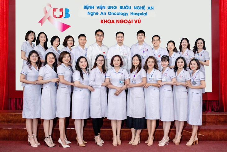 Tiến bộ mới trong phẫu thuật tái tạo vú giúp bệnh nhân ung thư tự tin với cơ thể khoẻ đẹp- Ảnh 4. Tiến bộ mới trong phẫu thuật tái tạo vú giúp bệnh nhân ung thư tự tin với cơ thể khoẻ đẹp- Ảnh 4.