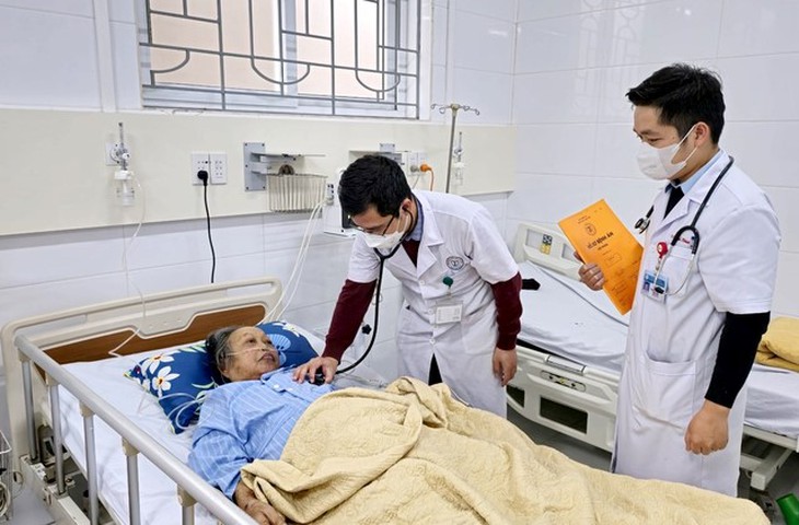 Khoa Hồi sức cấp cứu Bệnh viện Nội tiết Nghệ An: Khẩn trương – Tình thương – Chất lượng- Ảnh 6. Khoa Hồi sức cấp cứu Bệnh viện Nội tiết Nghệ An: Khẩn trương – Tình thương – Chất lượng- Ảnh 6.