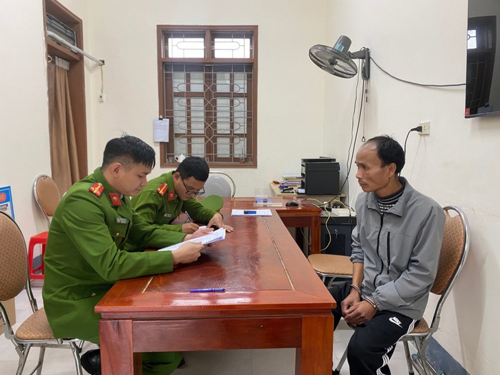 Say rượu lái xe máy 'kẹp ba' gây tai nạn chết người- Ảnh 1. Say rượu lái xe máy 'kẹp ba' gây tai nạn chết người- Ảnh 1.