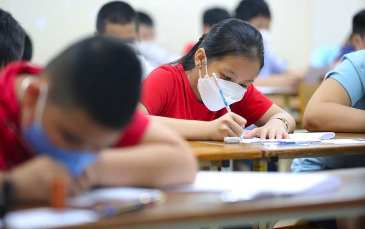 Chuyên gia giáo dục nói gì về việc dừng tuyển sinh cấp THCS tại trường chuyên?