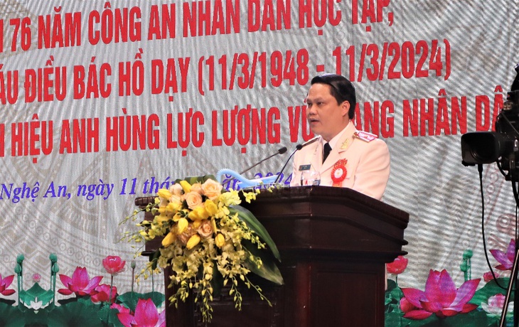 Công an Nghệ An đón nhận danh hiệu Anh hùng Lực lượng vũ trang nhân dân- Ảnh 4.