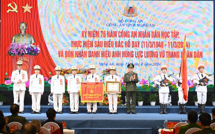 Công an Nghệ An đón nhận danh hiệu Anh hùng Lực lượng vũ trang nhân dân
