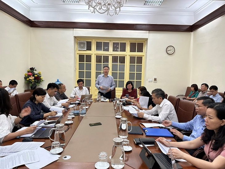 Hướng tới hệ thống y tế bền vững, khắc phục vướng mắc trong thực hiện chính sách BHYT hiện nay- Ảnh 1.
