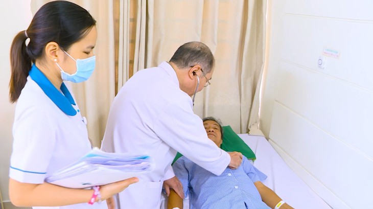 Phẫu thuật thành công khối u tuyến thượng thận- Ảnh 2. Phẫu thuật thành công khối u tuyến thượng thận- Ảnh 2.