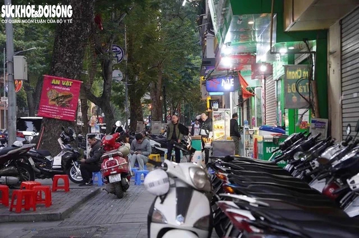 Quảng cáo ngoài trời phải tuân thủ những quy định nào?- Ảnh 1.
