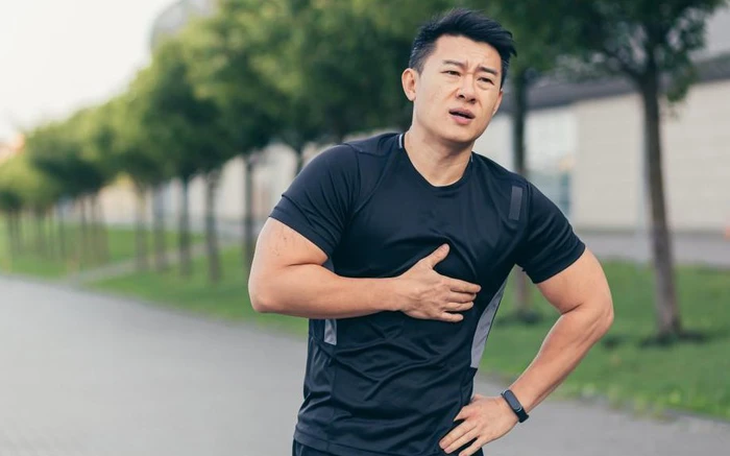 đau tim khi chạy bộ