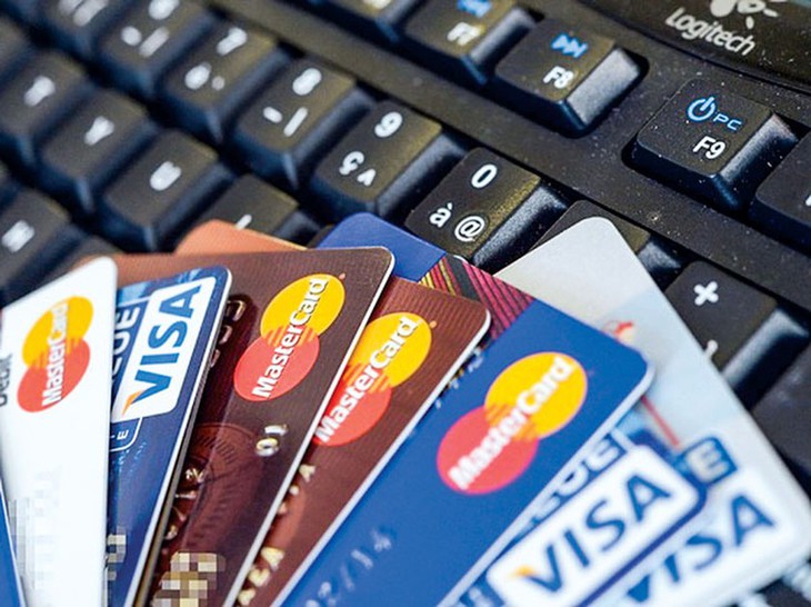 Cần lưu ý gì sau vụ vay thẻ tín dụng 8,5 triệu rồi 'quên trả' khiến dư nợ lên đến hơn 8 tỷ?- Ảnh 2. Cần lưu ý gì sau vụ vay thẻ tín dụng 8,5 triệu rồi 'quên trả' khiến dư nợ lên đến hơn 8 tỷ?- Ảnh 2.