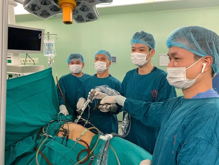 Chuyên gia chỉ nguyên nhân gây bệnh ung thư chủ yếu ở nam giới từ 40-60 tuổi- Ảnh 1.