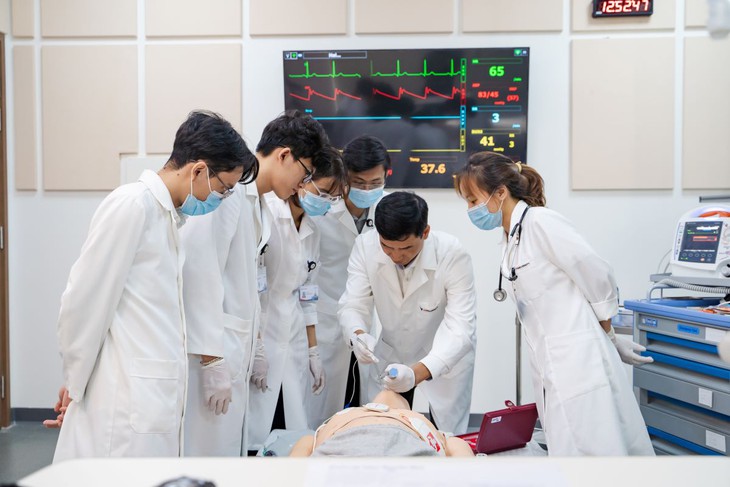 3 Chương trình bác sĩ nội trú VinUni đạt kiểm định của Mỹ- Ảnh 1. 3 Chương trình bác sĩ nội trú VinUni đạt kiểm định của Mỹ- Ảnh 1.