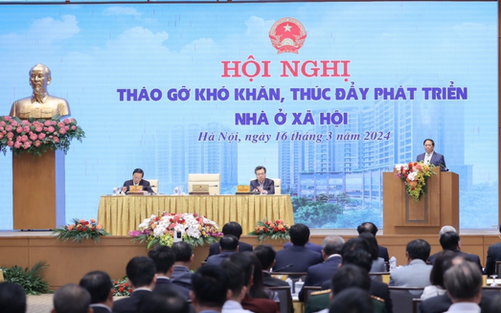 Thủ tướng: Doanh nghiệp làm nhà lãi ít thì không vui, lãi nhiều dân không mua được