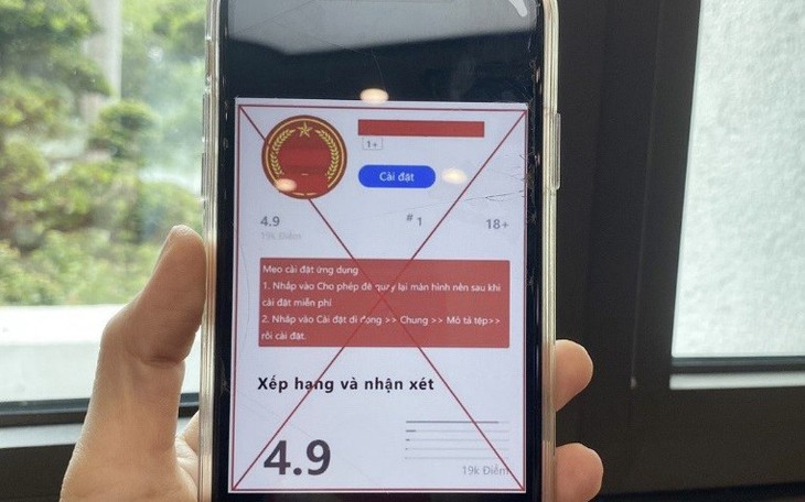 Cài đặt phần mềm dịch vụ công giả mạo, tài khoản hơn 800 triệu đồng "không cánh mà bay"