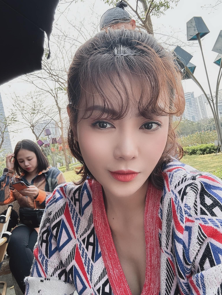 Diễn viên Thanh Hương 'tái hợp' cùng Duy Hưng trong phim mới 'Người một nhà'- Ảnh 3.