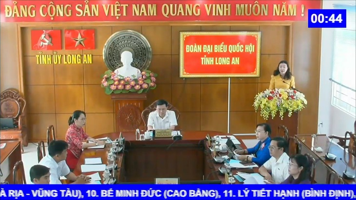 ĐBQH nhận xét bảo hiểm xe máy còn "hình thức", Bộ trưởng nói cần "bắt buộc"- Ảnh 1.