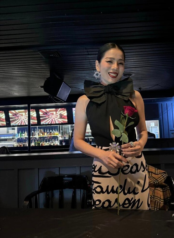 Bị khán giả đăng ảnh 'dìm' nhan sắc, Lệ Quyên phản ứng thế nào?- Ảnh 2.
