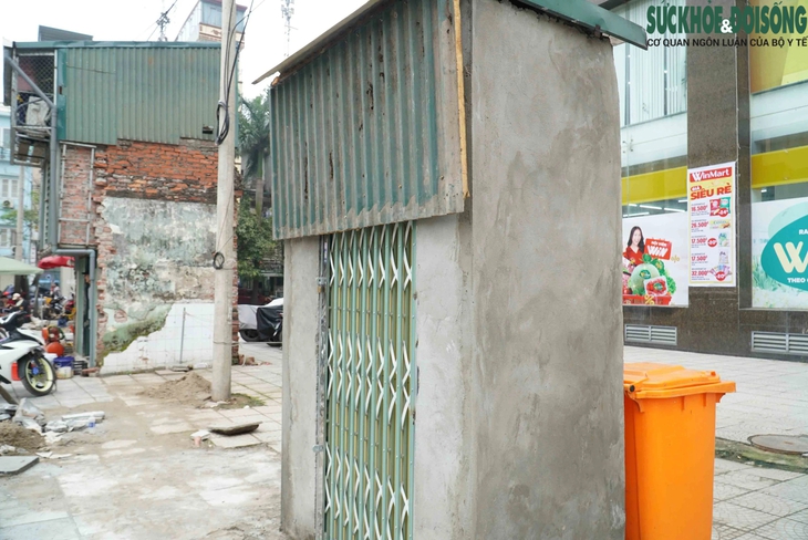 Cận cảnh cuộc sống trong ngôi nhà 'siêu mỏng' ở Hà Nội sau giải tỏa- Ảnh 7. Cận cảnh cuộc sống trong ngôi nhà 'siêu mỏng' ở Hà Nội sau giải tỏa- Ảnh 7.
