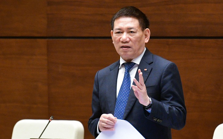 Bộ trưởng Hồ Đức Phớc nói gì về tình trạng nhân viên bảo hiểm 'chèo kéo' người dân?