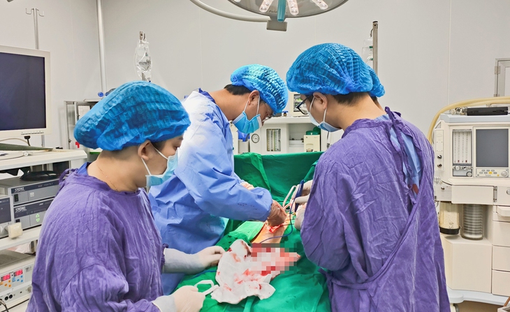 Bị TNGT xong về ngủ, nam thanh niên suýt mất mạng do vỡ lách, chấn thương sọ não- Ảnh 1. Bị TNGT xong về ngủ, nam thanh niên suýt mất mạng do vỡ lách, chấn thương sọ não- Ảnh 1.