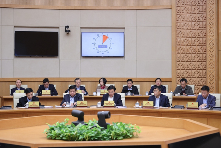 Thủ tướng chủ trì Phiên họp Chính phủ thường kỳ tháng 2/2024 để thảo luận nhiều nội dung quan trọng- Ảnh 3. Thủ tướng chủ trì Phiên họp Chính phủ thường kỳ tháng 2/2024 để thảo luận nhiều nội dung quan trọng- Ảnh 3.