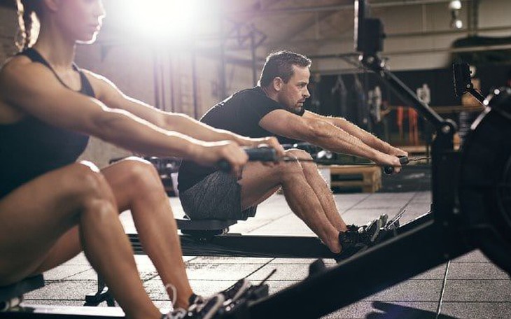 8 bài tập tim mạch tác động thấp để giảm cân