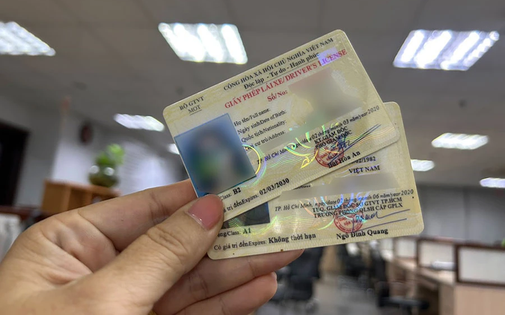 Bỏ giấy phép lái xe hạng B2, người dân có phải đi làm lại không?