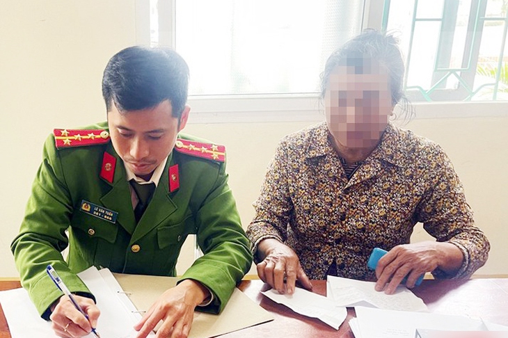 Giả Trung úy công an gọi điện lừa tiền cụ già 69 tuổi- Ảnh 1.