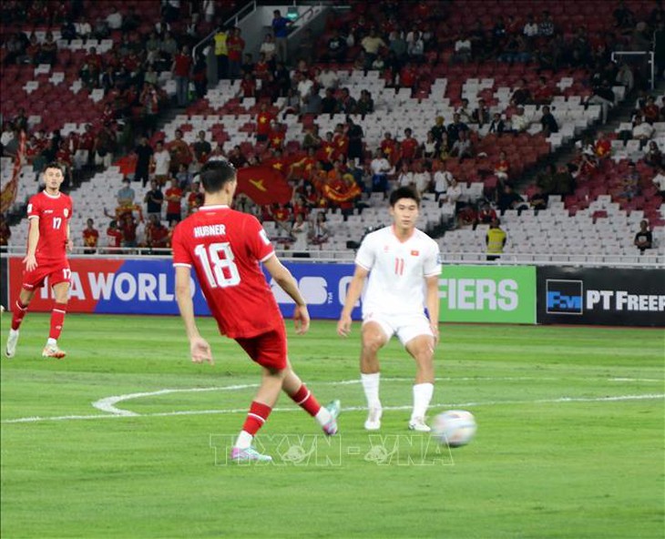 HLV Troussier: ‘Đội tuyển Việt Nam không đầu hàng’- Ảnh 5.