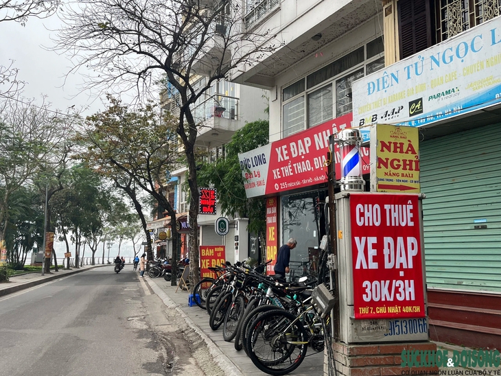 Kiếm tiền triệu mỗi ngày nhờ dịch vụ cho thuê xe đạp tại Hồ Tây- Ảnh 2. Kiếm tiền triệu mỗi ngày nhờ dịch vụ cho thuê xe đạp tại Hồ Tây- Ảnh 2.