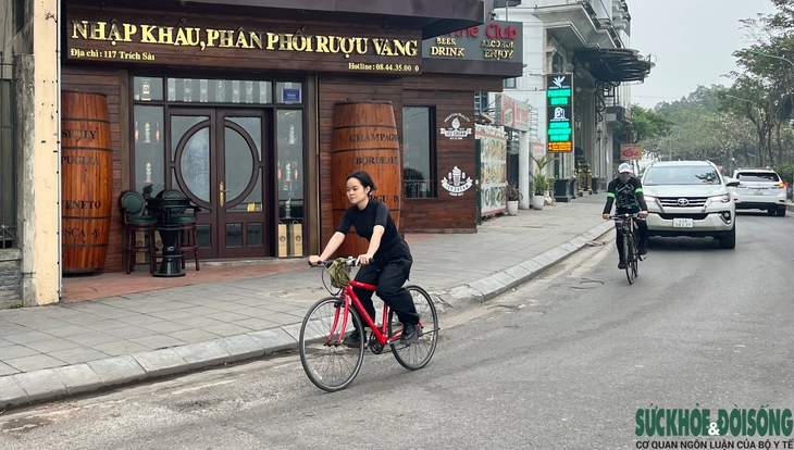 Kiếm tiền triệu mỗi ngày nhờ dịch vụ cho thuê xe đạp tại Hồ Tây- Ảnh 5. Kiếm tiền triệu mỗi ngày nhờ dịch vụ cho thuê xe đạp tại Hồ Tây- Ảnh 5.