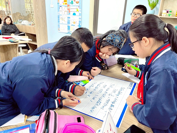 Xử lý nghiêm trường học thu tiền ‘giữ chỗ’ của học sinh- Ảnh 1.