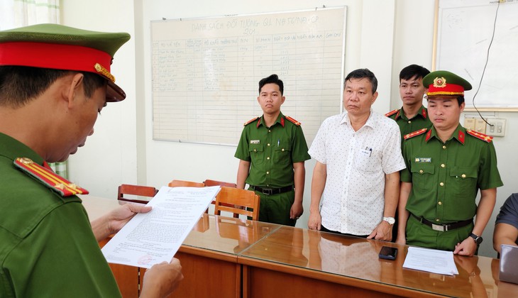 Bắt tạm giam nguyên Giám đốc Ban Quản lý Dự án ở An Giang- Ảnh 1.
