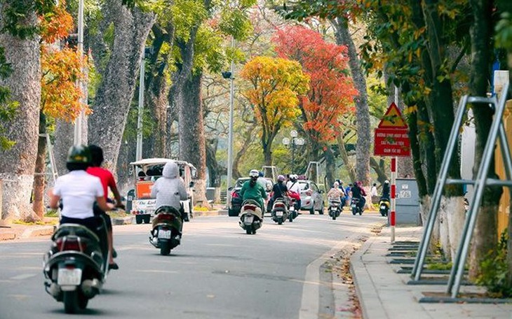 Miền Bắc tăng nhiệt, nồm ẩm kéo dài