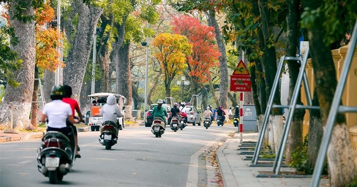 Miền Bắc tăng nhiệt, nồm ẩm kéo dài- Ảnh 2.