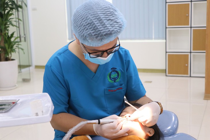 Chuyên gia nha khoa: Với sức khỏe răng miệng, yếu tố thẩm mỹ được xếp sau- Ảnh 1. Chuyên gia nha khoa: Với sức khỏe răng miệng, yếu tố thẩm mỹ được xếp sau- Ảnh 1.