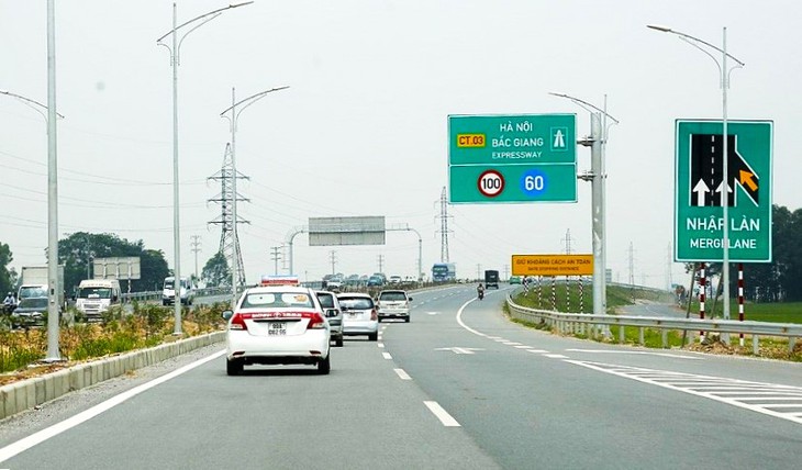 Bộ GTVT phản hồi đề nghị cao tốc phải 3 làn trở lên và tốc độ tối đa 100km/h- Ảnh 2.