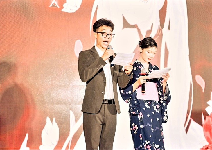 Chuyên gia nói gì về đề xuất quản lý giờ làm thêm của sinh viên?- Ảnh 1. Chuyên gia nói gì về đề xuất quản lý giờ làm thêm của sinh viên?- Ảnh 1.